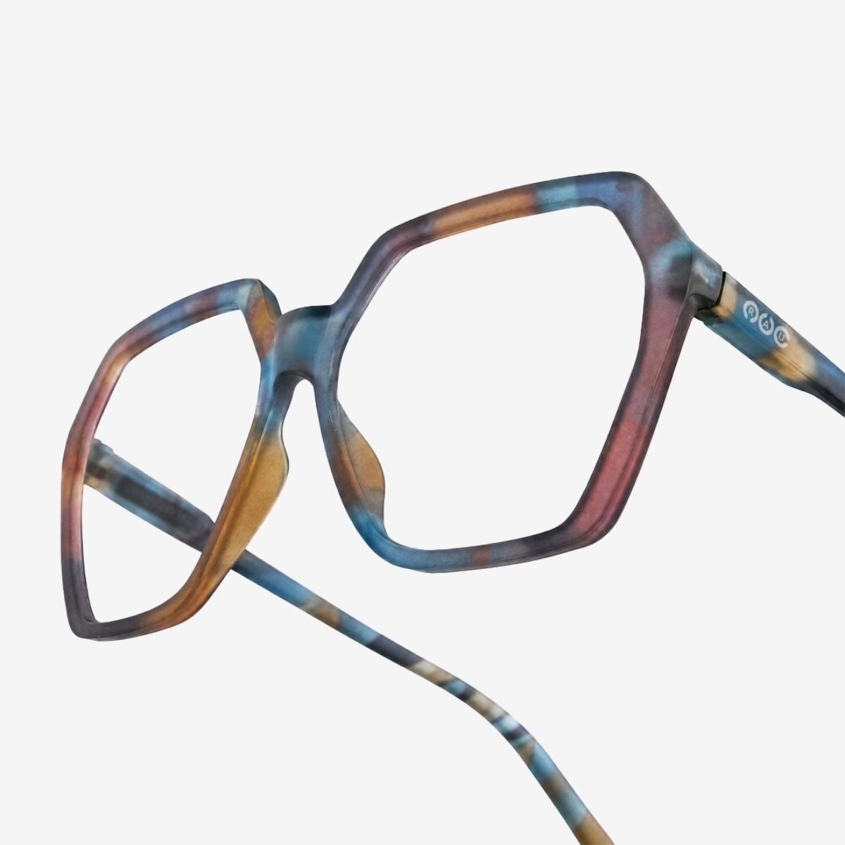 Marie Claire - RAU Readers BV